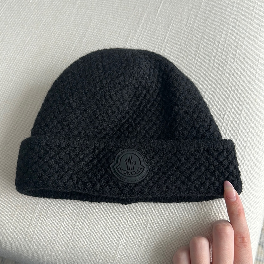 Moncler beanie hat